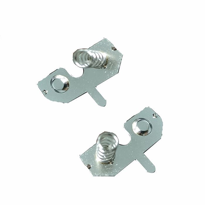 Positiva till negativa batterifjäderkontakter